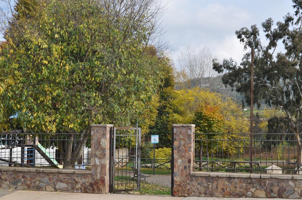 Apartamento Turistico La Ribera Del Marco Caces 객실 사진