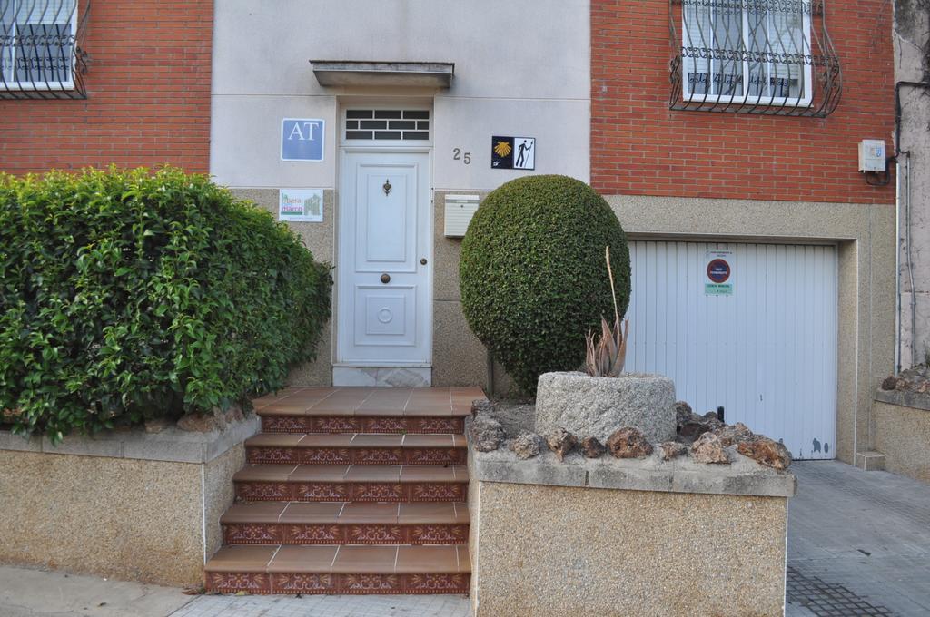 Apartamento Turistico La Ribera Del Marco Caces 객실 사진