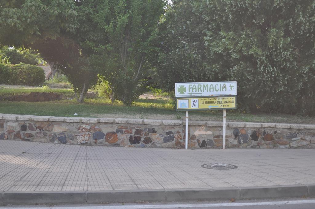 Apartamento Turistico La Ribera Del Marco Caces 객실 사진