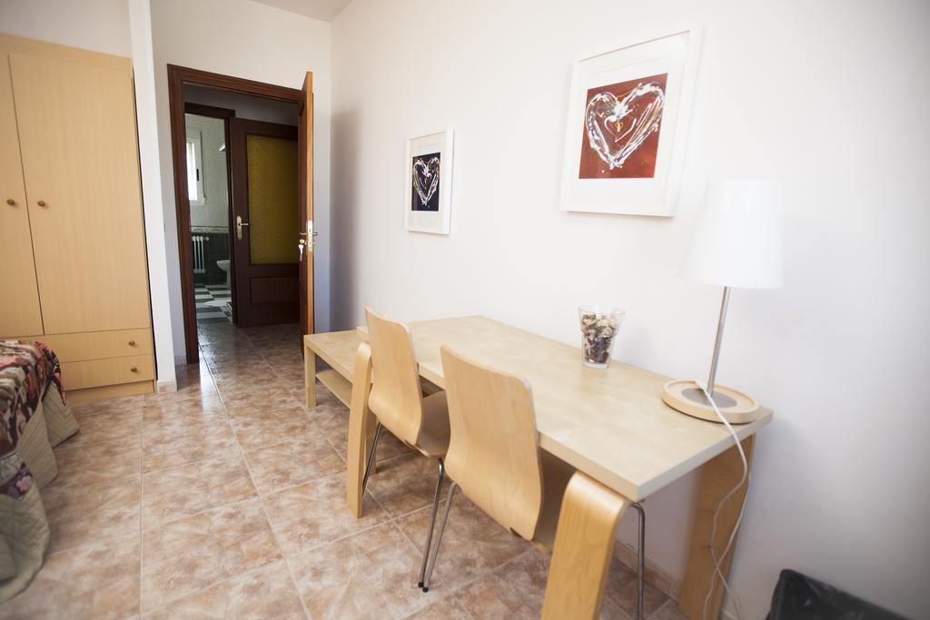 Apartamento Turistico La Ribera Del Marco Caces 객실 사진