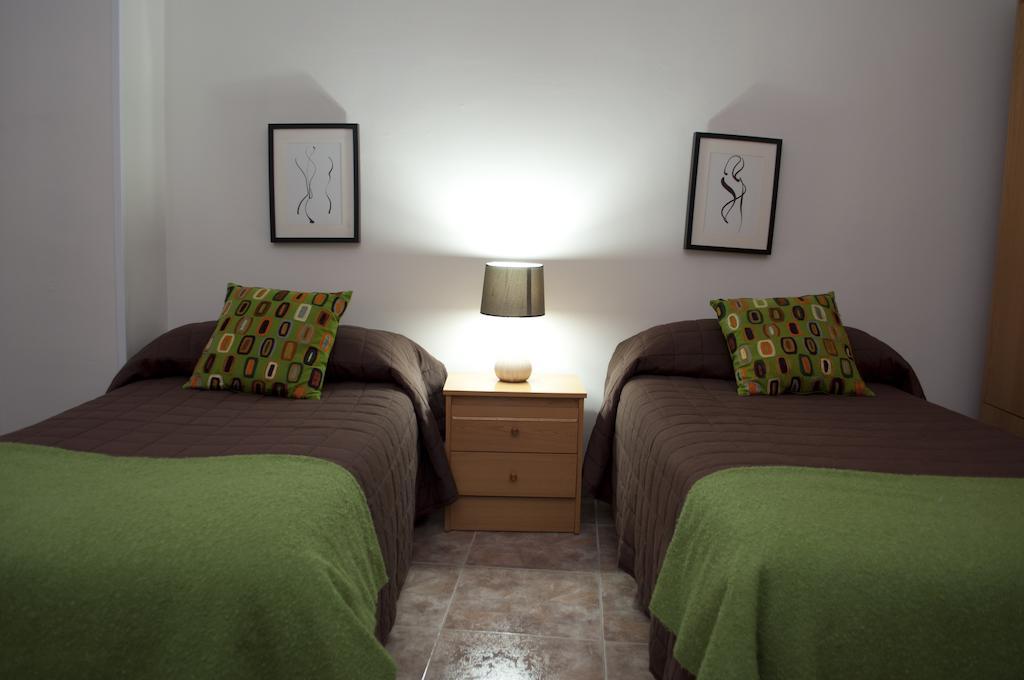 Apartamento Turistico La Ribera Del Marco Caces 객실 사진