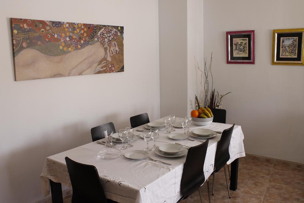 Apartamento Turistico La Ribera Del Marco Caces 객실 사진